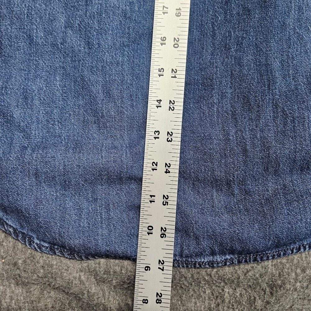 Levis Denim Shirt Womens Small Blue Western Pearl Snap Standard Fit NWT - Picture 11 of 11